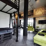 Bed, Bites & Business 호텔 4*