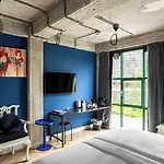 호텔 Bed, Bites & Business 4*