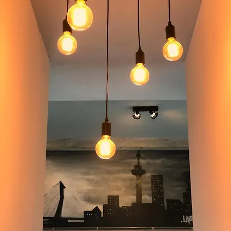 Hotel Bed, Bites & Business 4*