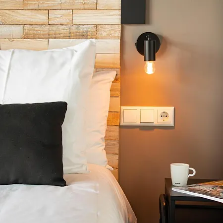 Bed, Bites & Business 4* 로테르담