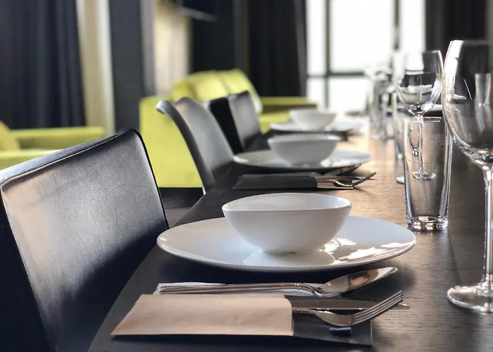 Bed, Bites & Business