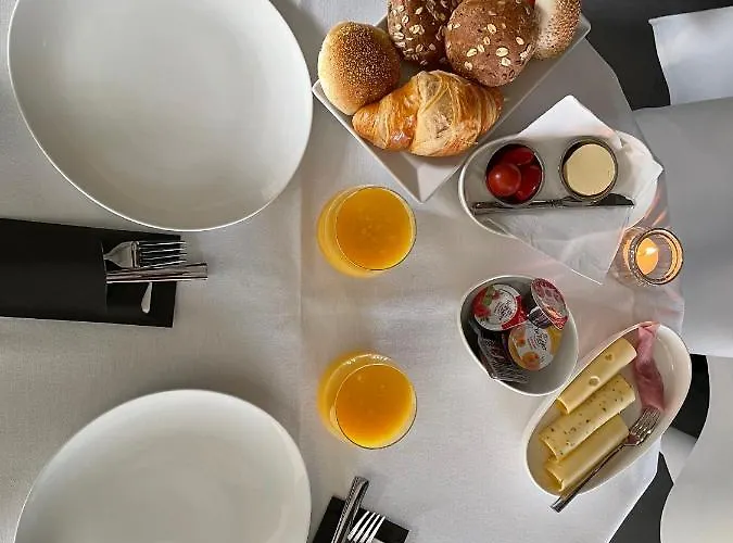 Bed, Bites & Business 4*