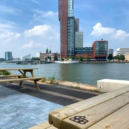 Bed, Bites & Business 4*