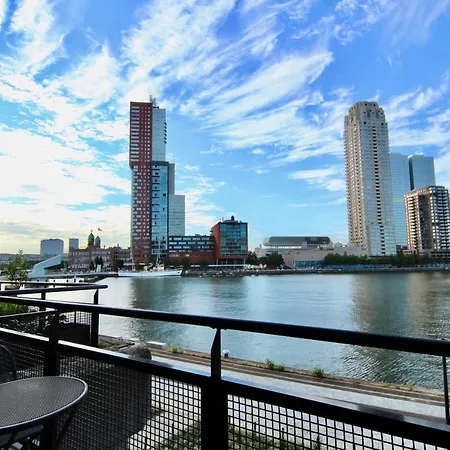 Hotel Bed, Bites & Business Rotterdam